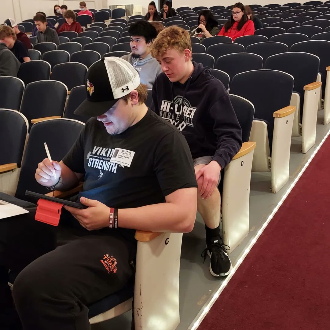 VCSUKHP's tweet photo. Students from HPER 206 Fundamentals of teaching Health and Physical Education participanted in the Mr. Bakalar's Health Education class at VCHS. They enjoyed the communication games with VCHS students and learned how to effectively communicate with others. #VCSU #vcsukhp https://t.co/9IrnQEY4eX