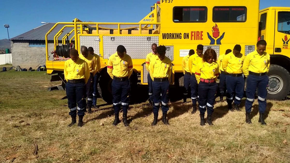 wo_fire's tweet photo. @environmentza #WOF_FS provincial management, firefighters, and their stakeholders joined the firefighting global community in commemorating #internationalfirefightersday in remembrance of those who have dedicated their lives to #savinglives and #protectingtheenvironment
#IFFD https://t.co/c4499dWfxw
