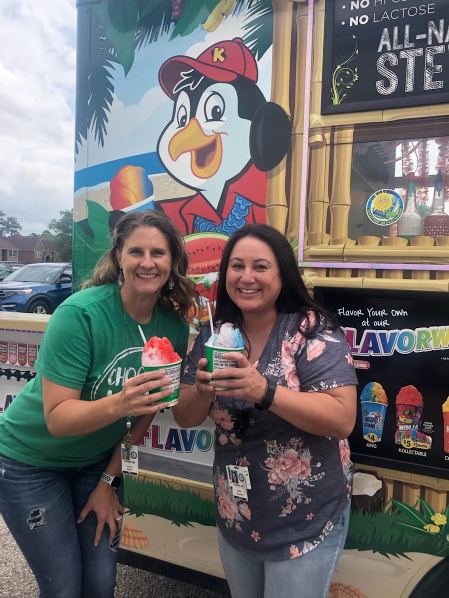 Thank you <a href="/HumbleISD_OE/">Oaks Elementary</a> Oaks! Recess duty was a little cooler 😎 today because of our icy treat.