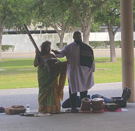 WLES_OCPS's tweet photo. On Monday April 18th we had special visitors come to our school. Mrs. Adesh works with United Arts and Asian Cultural Association. Mrs. Adesh and Mr. Goberdhan did a series of demonstrations on Indian Music. #ThePlaceForYou #ocpsarts #celebratediversity https://t.co/rZIxJXvTYC