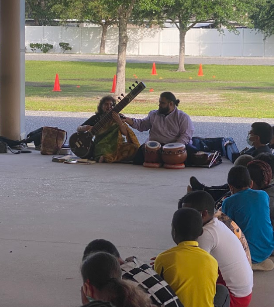 WLES_OCPS's tweet photo. On Monday April 18th we had special visitors come to our school. Mrs. Adesh works with United Arts and Asian Cultural Association. Mrs. Adesh and Mr. Goberdhan did a series of demonstrations on Indian Music. #ThePlaceForYou #ocpsarts #celebratediversity https://t.co/rZIxJXvTYC