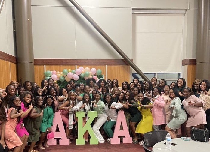 Yesterday we celebrated Gamma Sigma’s 16 graduating seniors! We are so proud and love each and everyone of you.💗💚🥳 #hbcugrad #akagrads #aka1908💖💚 #gammasigmaaka #albanystateuniversity #ASUTwitter
