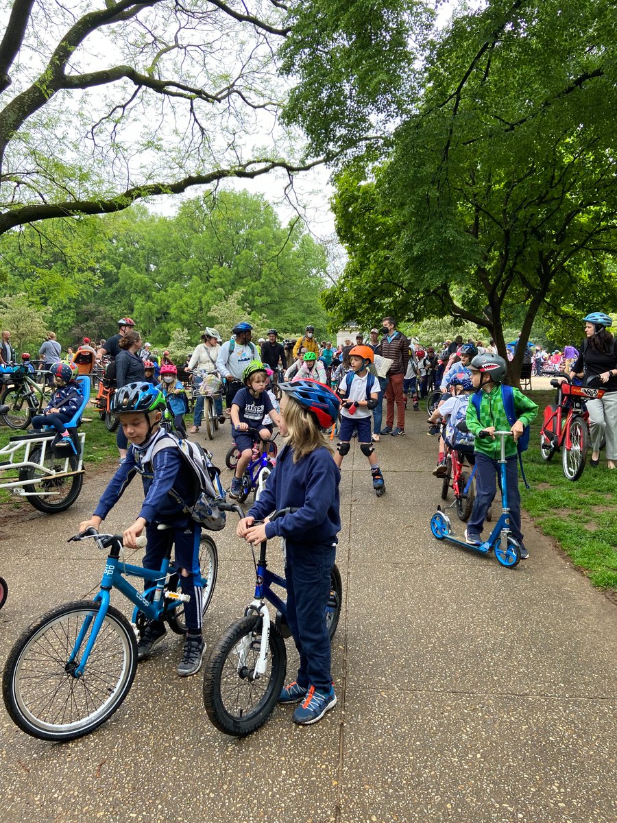 A fun morning celebrating #BikeToSchoolDay alongside @MayorBowser, @DMEforDC, @charlesallen, @NHTSA, #TeamDDOTDC, and everyone. As more and more DC residents — are choosing walking, biking, and other options for getting to work or school, having safe routes is our priority.