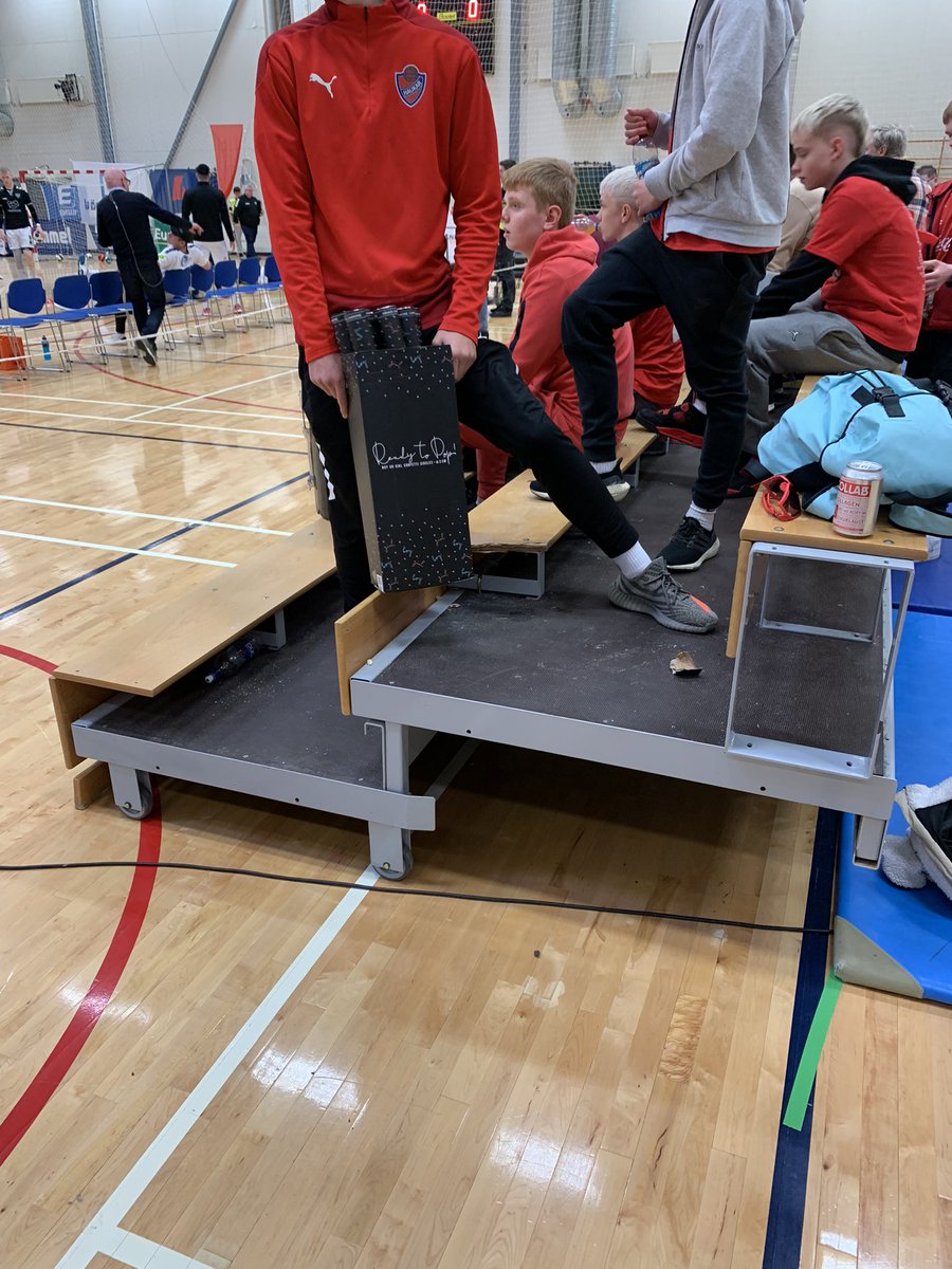 Erum við að tala um bestu stúku á íslandi? #handbolti <a href="/Seinnibylgjan/">Seinni bylgjan</a>