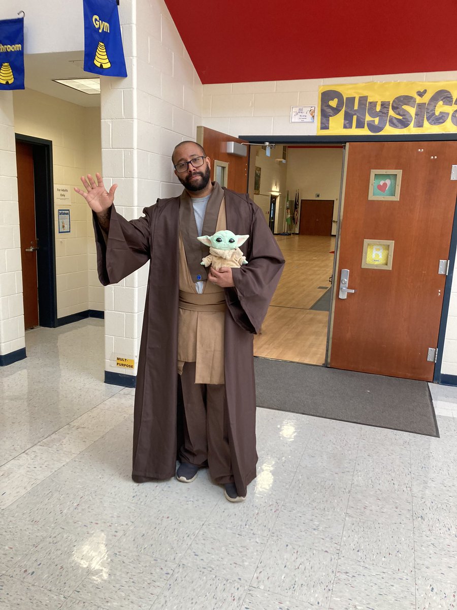 JennyFoudriat's tweet photo. I couldn’t be more fortunate or prouder to work with The Chief Movement Officer, our own @RayGrayPE. May the fourth be with you! https://t.co/hGLnOcBNUH