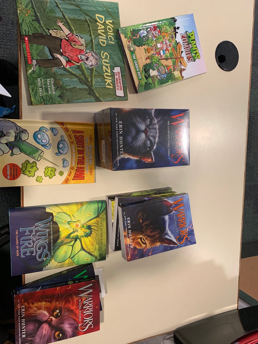 msprostran's tweet photo. Thank you to parent council for organizing the chapters fundraiser last night! So many books from our library wish list made it back to our library - I am excited to get these books into the hands of our students! https://t.co/HyZKNhfzSW