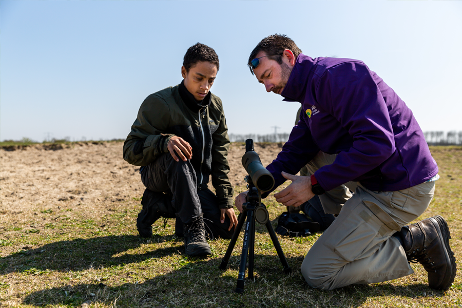 Bij Aeres werken Groene Veranderaars die dagelijks bijdragen aan een duurzame toekomst. Benieuwd hoe ze dit doen? Lees het hier. 👉 bit.ly/De-Groene-Vera… 
#GroeneVeranderaar #werkenbijaeres #vmbo #mbo #hbo #vacatures #onderwijs