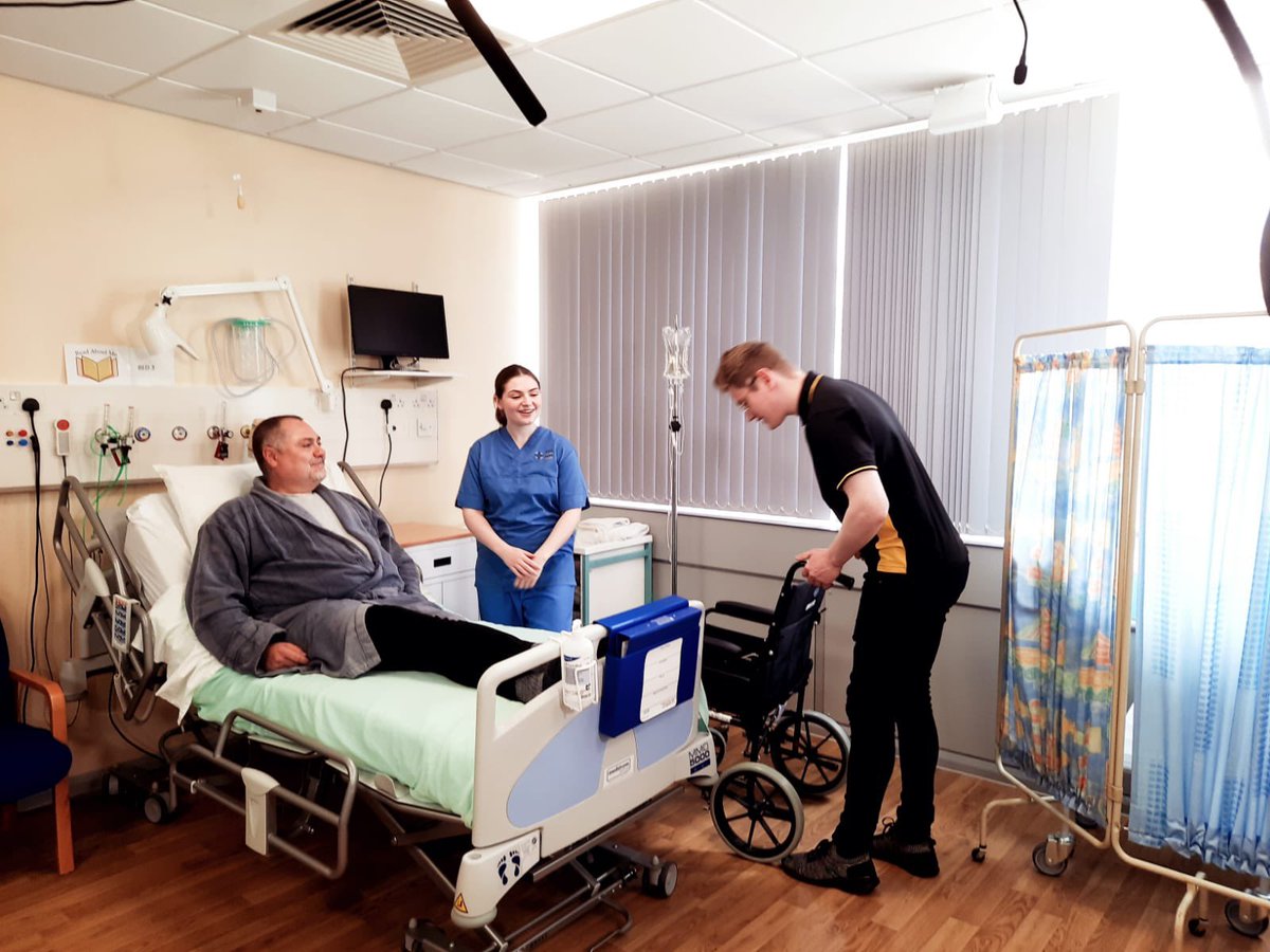 TaraEllAP's tweet photo. Today, we filmed a training video for ‘Read About Me’. Thank you to all the team and actors ColourBlack Productions. 
Due to unforeseen circumstances, I ended up stepping into an acting role, performing in both English and WELSH. I think I will stick to psychology! https://t.co/V4qbx2bxXN