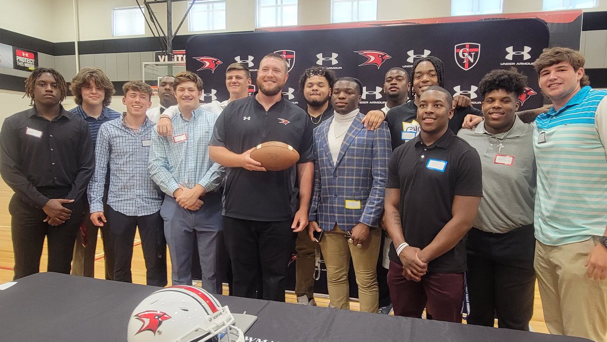 Lou Bezjak tweet media