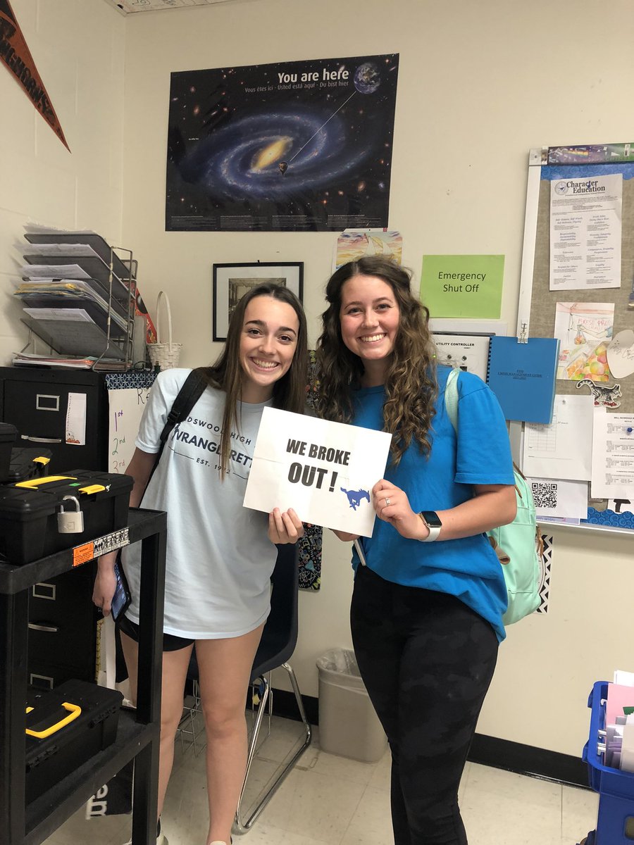 rclarkfhs's tweet photo. Circuit Escape Rooms! They broke out! https://t.co/3kE0vv6sEr