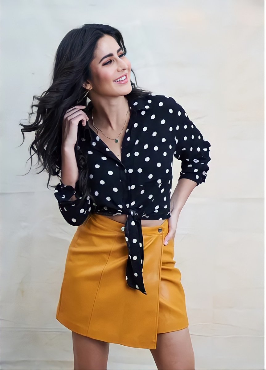 KatrinaKaifFP's tweet photo. "Never give up on the things that make you smile. #KatrinaKaif https://t.co/hY43zLnZYr