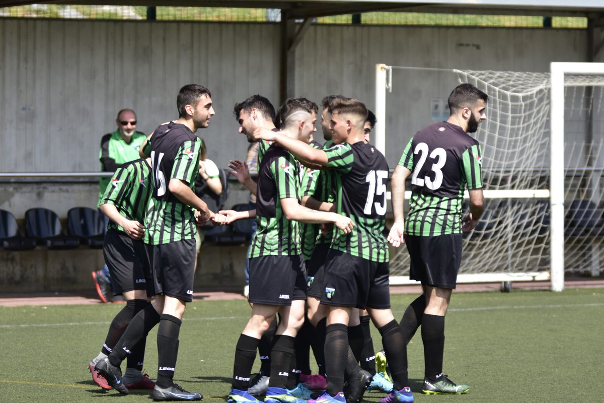 SestaoRC's tweet photo. ¡𝗔 👆 𝗽𝘂𝗻𝘁𝗼 𝗱𝗲𝗹 𝗮𝘀𝗰𝗲𝗻𝘀𝗼!

ℹ️ Nuestro #SRC_B será equipo de 1️⃣ª Regional en caso de empatar este sábado (17:15) frente al Salesianos.

𝗧𝗢𝗗𝗢𝗦 𝗔 𝗗𝗘𝗨𝗦𝗧𝗢!! GOAZEN!! 🔥 https://t.co/iSj8oJ93Ic