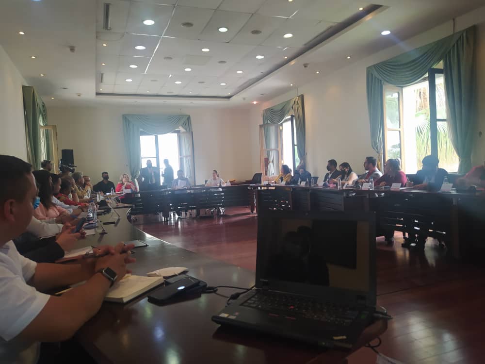 02bd6dbcc8b947d's tweet image. Dios abre las puertas que Nadie puede abrir, Acaso habrá algo IMPOSIBLE PARA DIOS