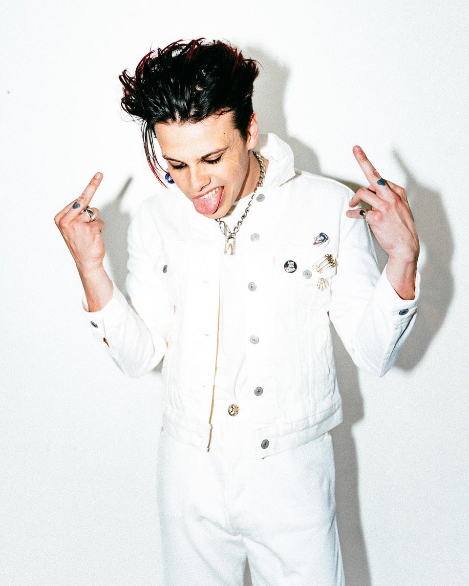 YUNGBLUD (@yungblud) on Twitter photo 