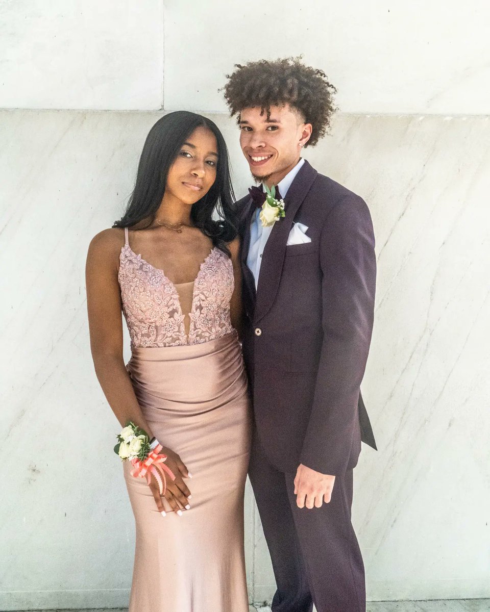 TheDMVPromoGuy's tweet photo. @ssfs_springers Senior Prom 2022 https://t.co/4ecSlDl89D