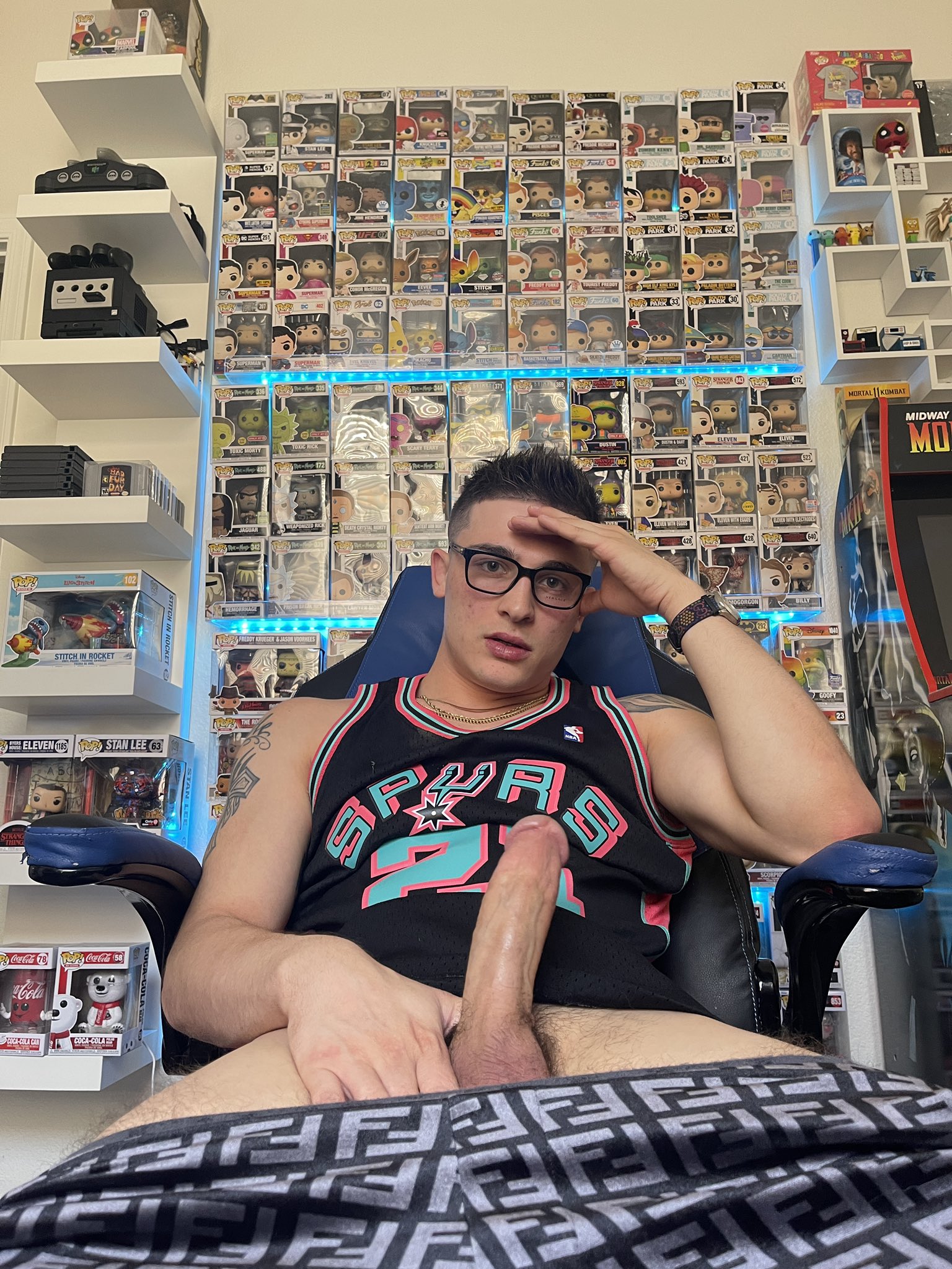 Yeah you’re cute, but let me see your Funko Pop collection 👀🤭 https://t.co/mdiOXTw9UL