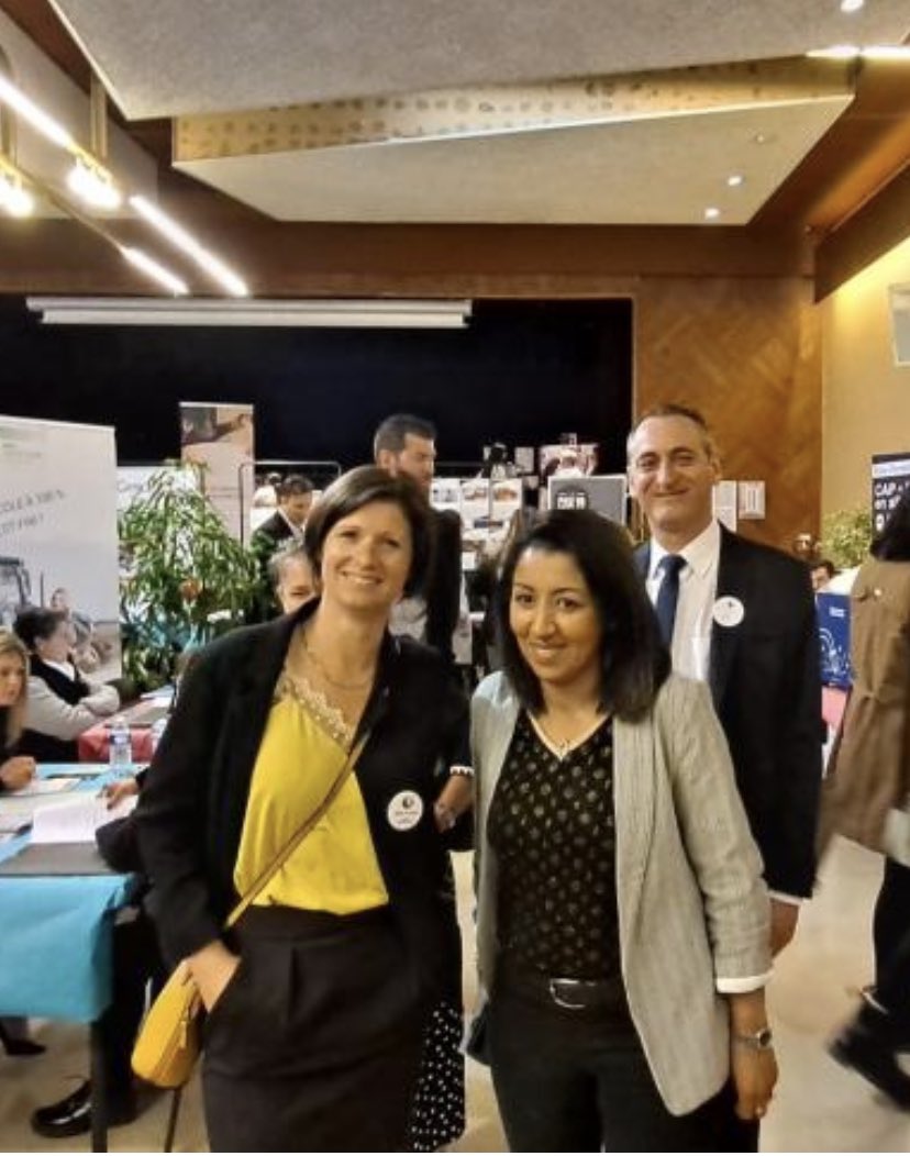 🤔Actions concrètes? Ce matin, en présence de <a href="/RachidKaci/">kaci rachid</a> sous préfet de #sens, à l’hôtel de <a href="/VilledeJoigny/">VilledeJoigny</a> , les élus de <a href="/Ville_Migennes/">Migennes ma Ville</a> étaient aux côtés des équipes de la Mission Locale et de @poleemploi_bfc  qui travaillent ensemble! Merci à @Clinemeissonnie  et ses équipes!