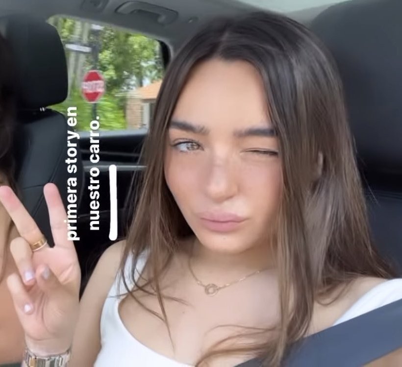 pochethinking's tweet image. she !!!