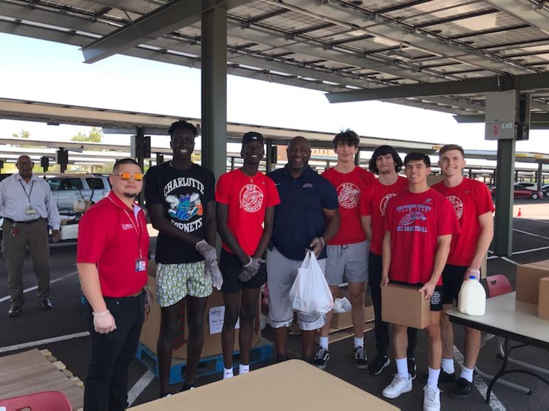 Coach Lester Neal (@lesterballer) on Twitter photo Our Men's Basketball <a href="/TBird_Athletics/">Mesa Thunderbirds Athletics</a> team out supporting <a href="/mesacc/">Mesa Community College</a> and Student Life with our We Care Wednesday Food Drive. #buyin #morethanjustbasketball #giveback #mcc #mesastrong Our Men's Basketball <a href="/TBird_Athletics/">Mesa Thunderbirds Athletics</a> team out supporting <a href="/mesacc/">Mesa Community College</a> and Student Life with our We Care Wednesday Food Drive. #buyin #morethanjustbasketball #giveback #mcc #mesastrong