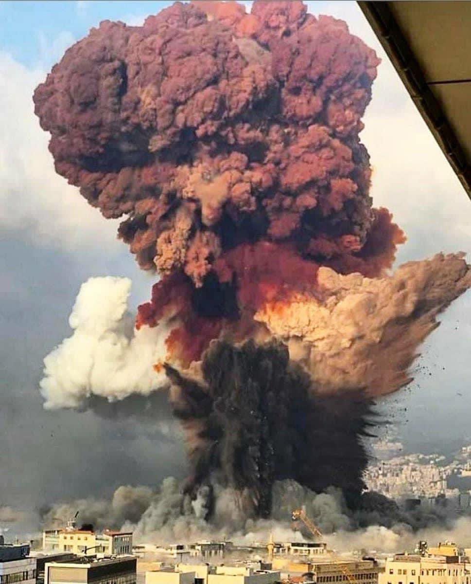 أنتَ ورايح تنتخب
ما تنسى هيدا المشهد!
ما تنسى مين فجّرلك بيروت!
ما تنسى االلي " كان يعلم" ..
وما تحرّك #نحنا_فينا #صوتي_قوات #انتخابات_2022 #القوات_اللبنانية #صوت_صح