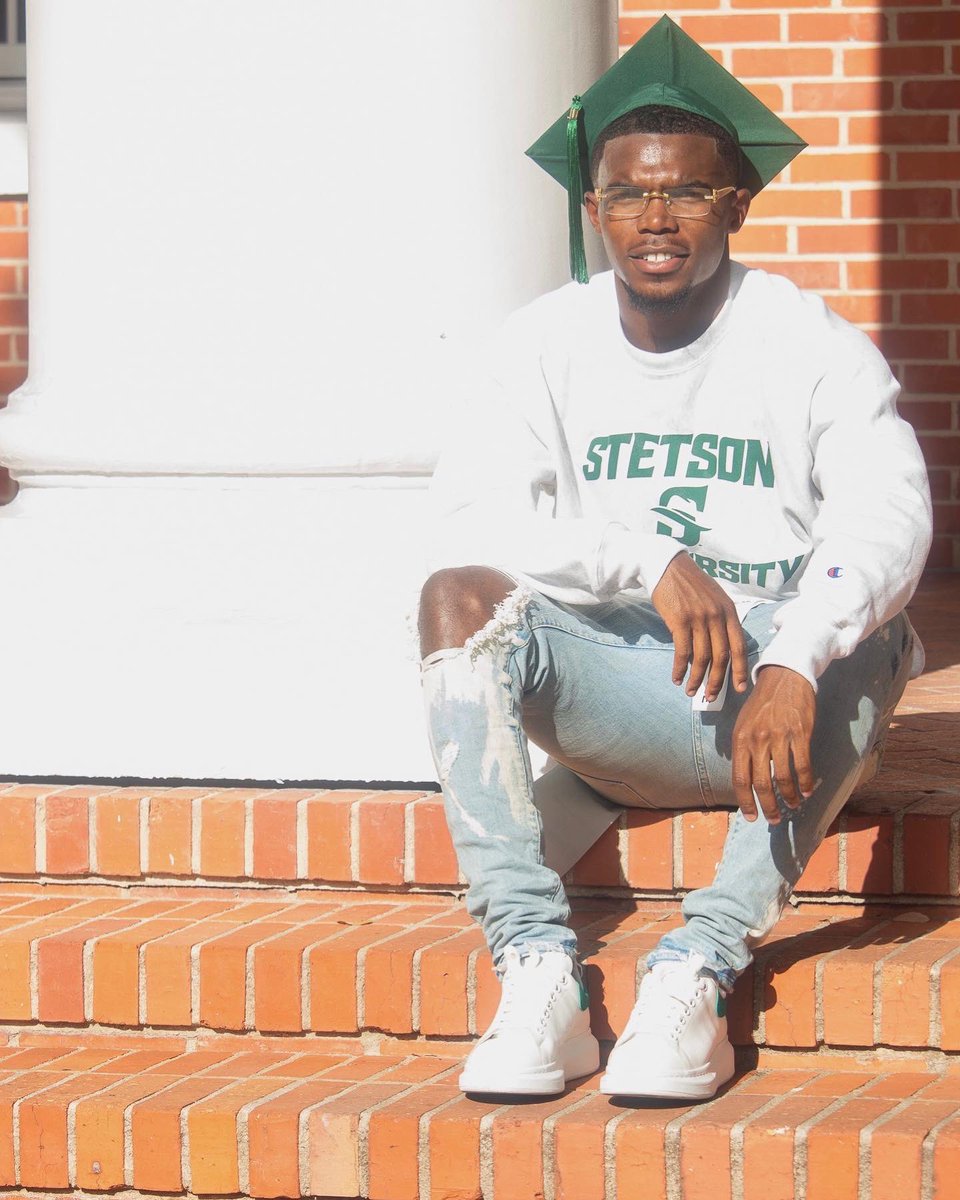 begreat7_'s tweet image. #BlackMenGraduate 👨🏾‍🎓