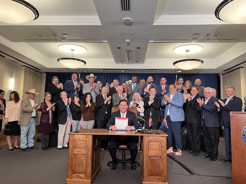 DougDucey's tweet image. In the State of the State, we promised that we would invest more dollars to get the I-10 completion leap-frogged to the front of the priority list. Today, we’re delivering on that promise. 1/