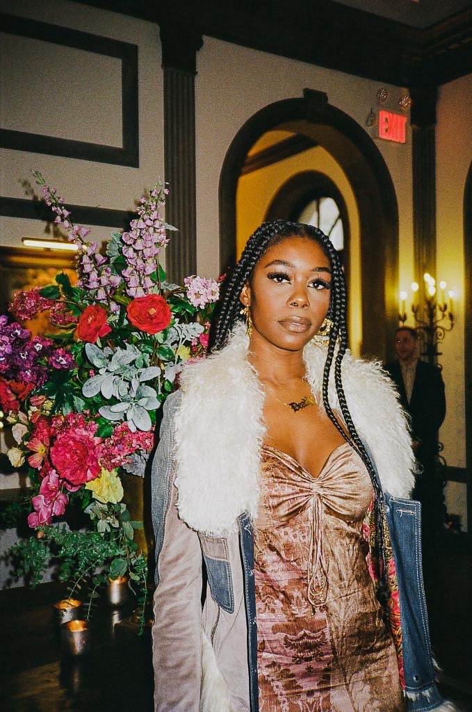 iwantch3ri's tweet photo. The other night @hbomax private screening and dinner #GentlemanJack  with my bestie 🥰
Pics by @CrapitsCirsty https://t.co/P7o4lBI2dq