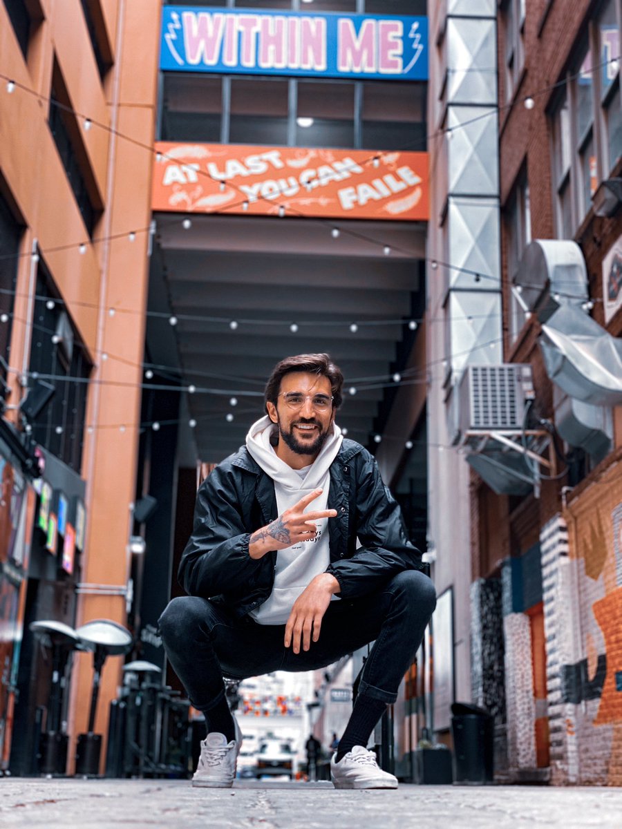 _JakeCreates's tweet image. Any producers in Detroit want to link up this week? Let’s make a hit happen 🎧

#Detroit #music #artist #Independent #singersongwriter #MayThe4thBeWithYou