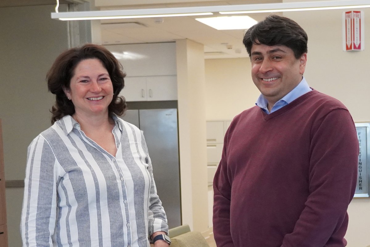 Fogarty Innovation (@fogartyinnov) on Twitter photo Great to catch up with Sergio Aguirre, founder/CEO of Fogarty Innovation graduate <a href="/EchoPixel_Inc/">EchoPixel, Inc.</a>, which provides surgeons with a 4D interactive holographic experience of live ultrasound images that improves awareness of tools relative to patient anatomy. #healthtech #innovation Great to catch up with Sergio Aguirre, founder/CEO of Fogarty Innovation graduate <a href="/EchoPixel_Inc/">EchoPixel, Inc.</a>, which provides surgeons with a 4D interactive holographic experience of live ultrasound images that improves awareness of tools relative to patient anatomy. #healthtech #innovation