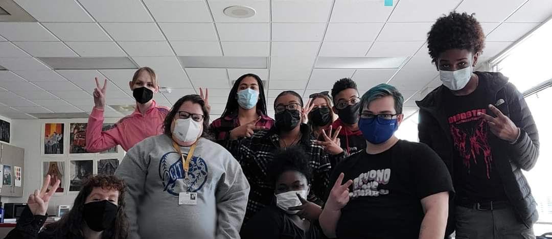 dr_angryfossil's tweet image. Here are my awesome #AParthistory students ready to take on whatever the @CollegeBoard throws them on Friday. They are getting some last minute review with some intense &quot;art against humanity&quot; games.