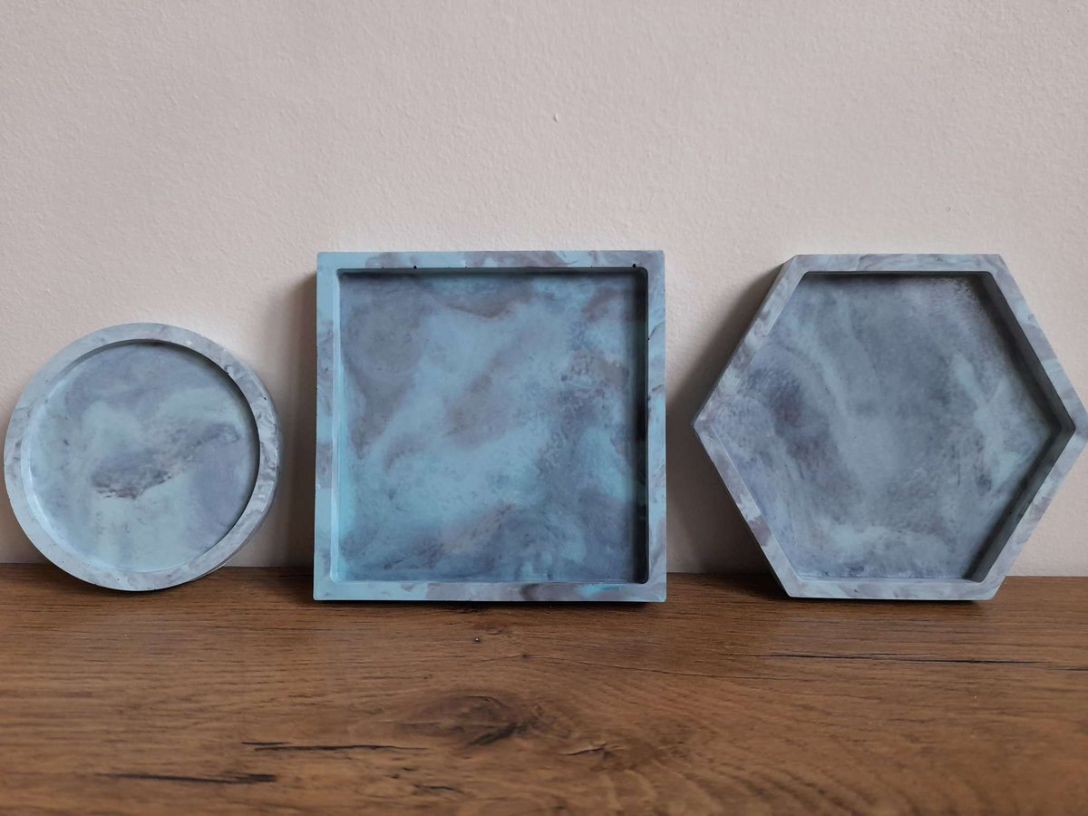 Trinket trays and #candles available through our #etsy link. All products handmade and packed with the ultimate care ❤
etsy.com/shop/ambercand…

#womaninbizhour #ukmakers #etsyuk #EtsySocial #etsyfinds #SmallBusiness #shoplocal #Manchester #giftidea