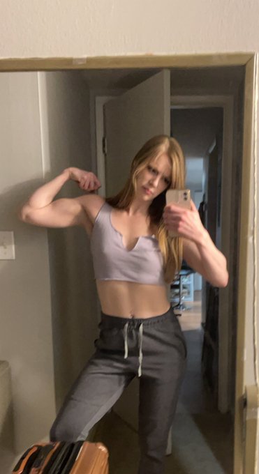One day I&rsquo;ll get my quads to match how muscular my upper body is lol. I do train them just as much, but