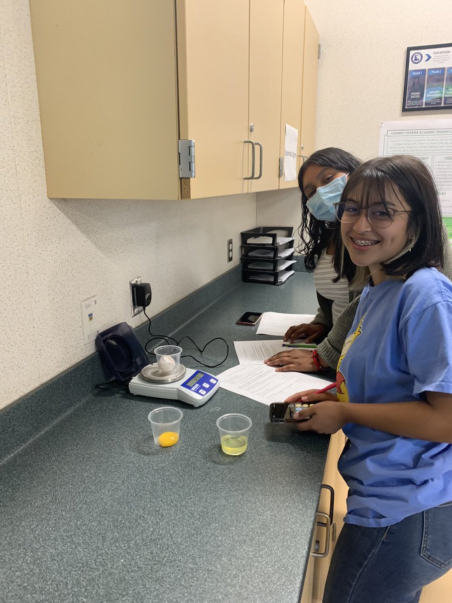 SCMooreScience's tweet image. Chemistry meets the kitchen. @shermosillo123 #ittakesallofus #summitstrong