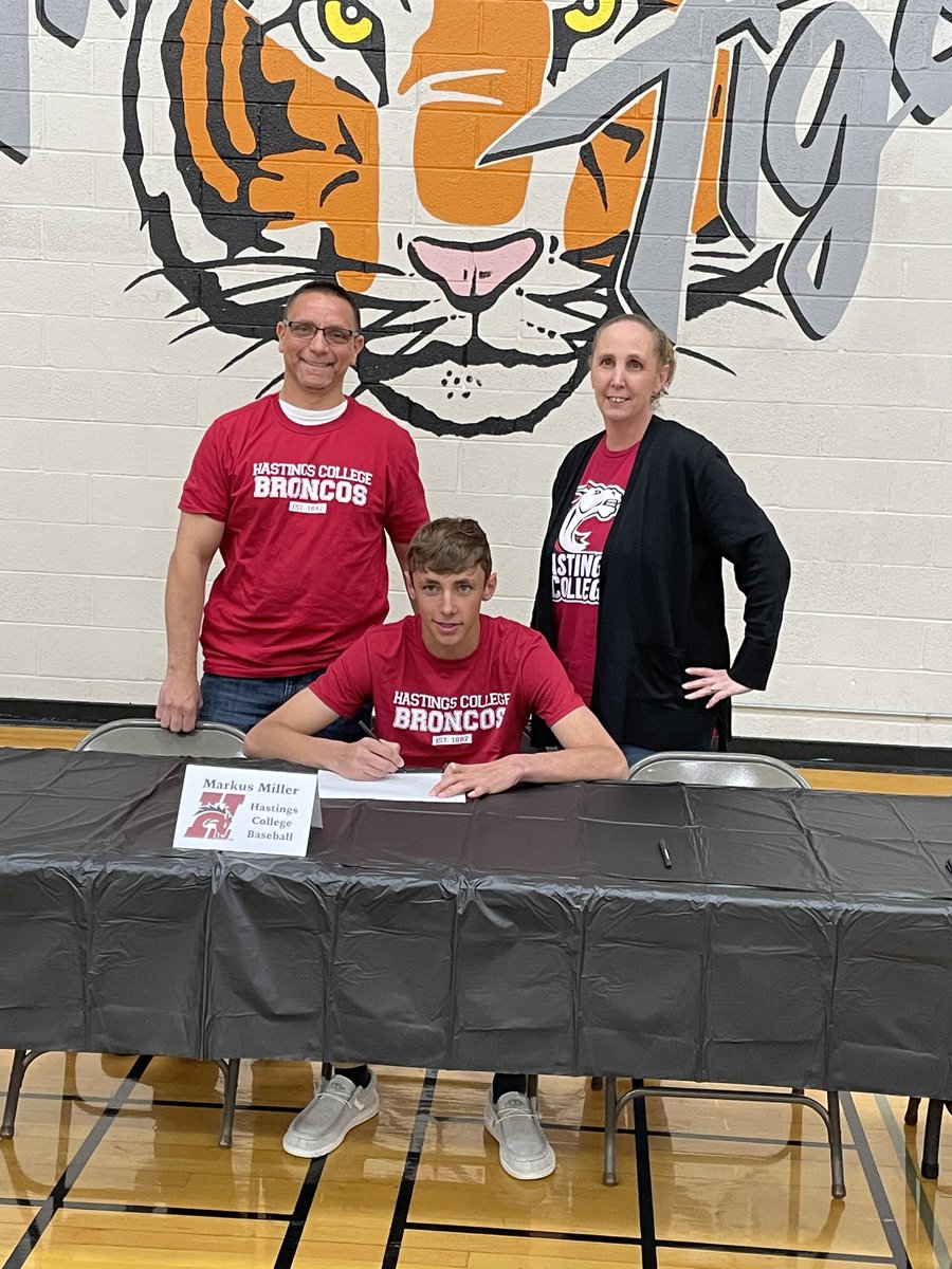 HastingsTigers's tweet photo. Congratulations to Markus Miller for signing to play Baseball at Hastings College.

#every1aTIGER https://t.co/gN4vVcn3Rw
