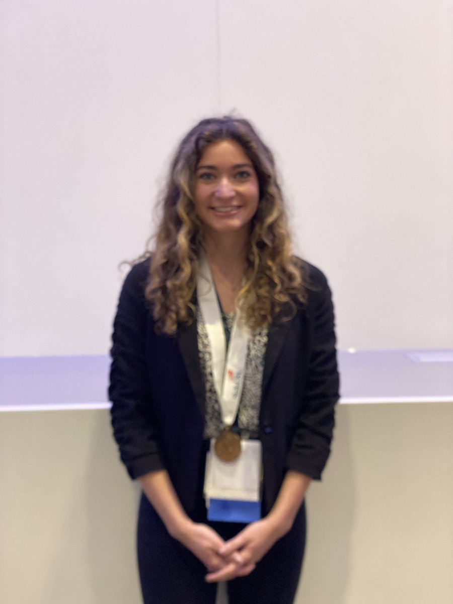 jbartolucci4's tweet photo. Congratulations to @TollesTech Cosmetology student Lilian Hall for winning BRONZE at the Ohio @SkillsUSA Championship for Cosmetology! @MrsStrebe @tollesceo https://t.co/xKhMrBurhE