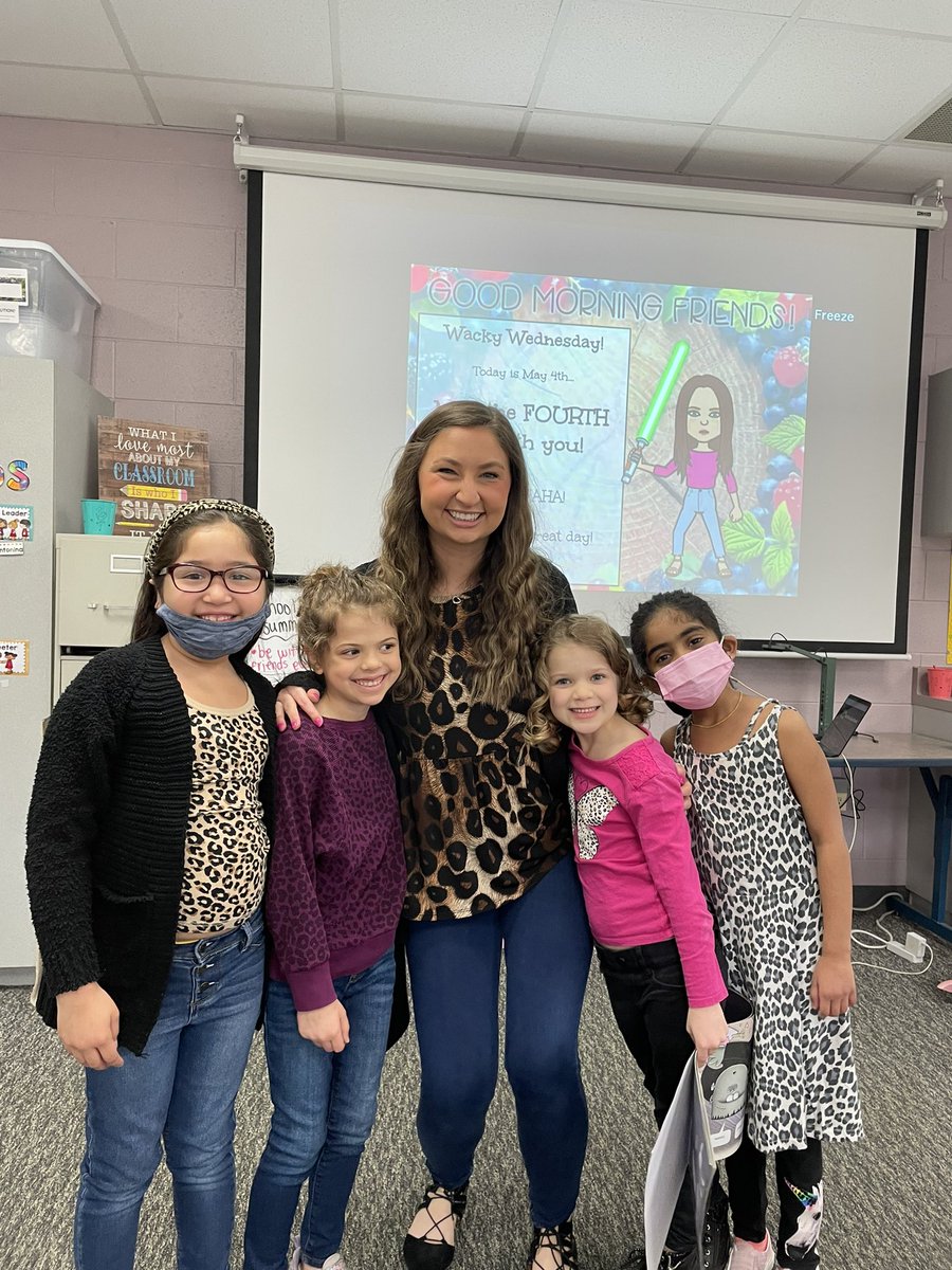 Miss Ott tweet media