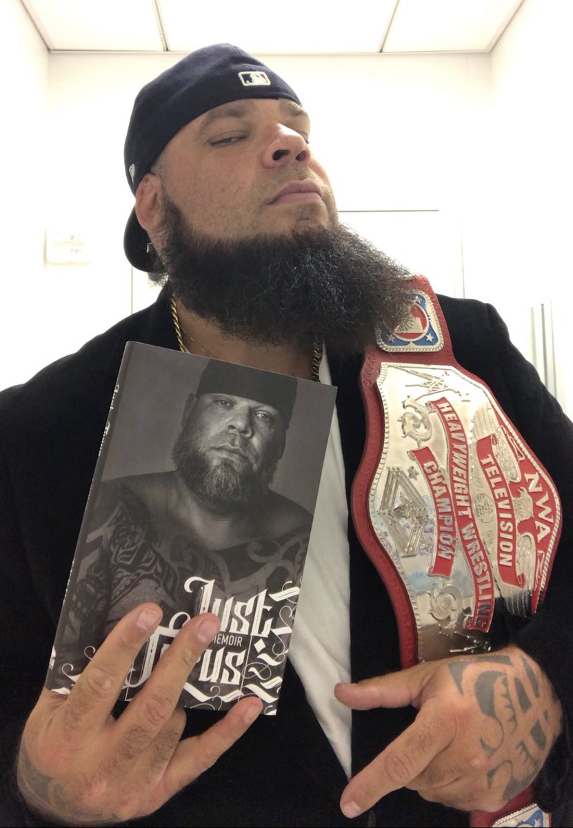 PlanetTyrus's tweet photo. #Newyorktimesbestseller @nwa world television champion #tyrussmash on @FoxNews https://t.co/61fL3b2MLn