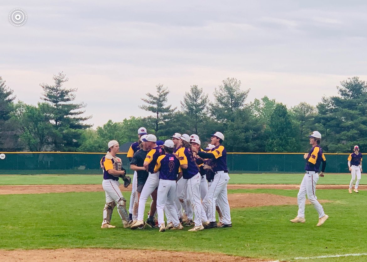 2022 Suburban Conference Yellow Champs!!  Sink with 11Ks and a complete game!  Keep it going!!