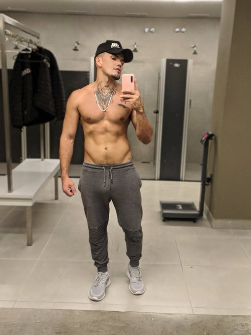 Paguei https://t.co/kjA6kXE74l