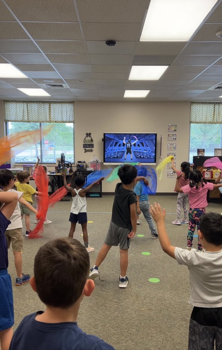 MusicTeacherAV's tweet photo. We’re celebrating Star Wars Day in Music! We did Rhythm Wars, John Williams BINGO, scarf movement and much MORE! @kisdjre #elementarymusic #musiced #musicteacher #jrerocks https://t.co/Owm5KMiPhB