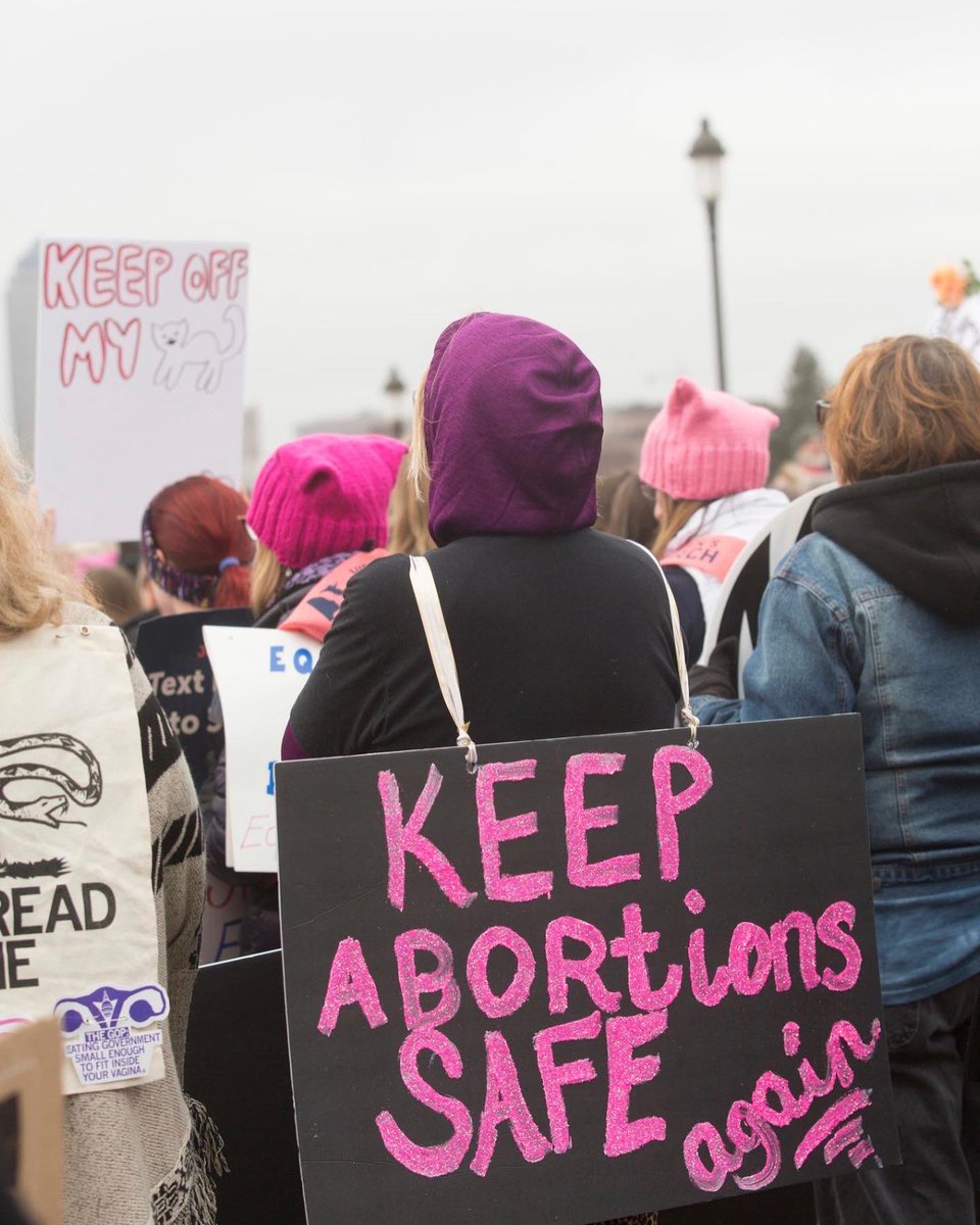 Amy_E_Photo's tweet photo. Womens March, 2017. I’m certain I’ll be taking more images like these soon. #AbortionIsHealthcare #KeepAbortionSafeAndLegal #KeepAbortionLegal #prochoice #ProChoiceIsProLife #abortionrights https://t.co/LAAqqUm0Kw