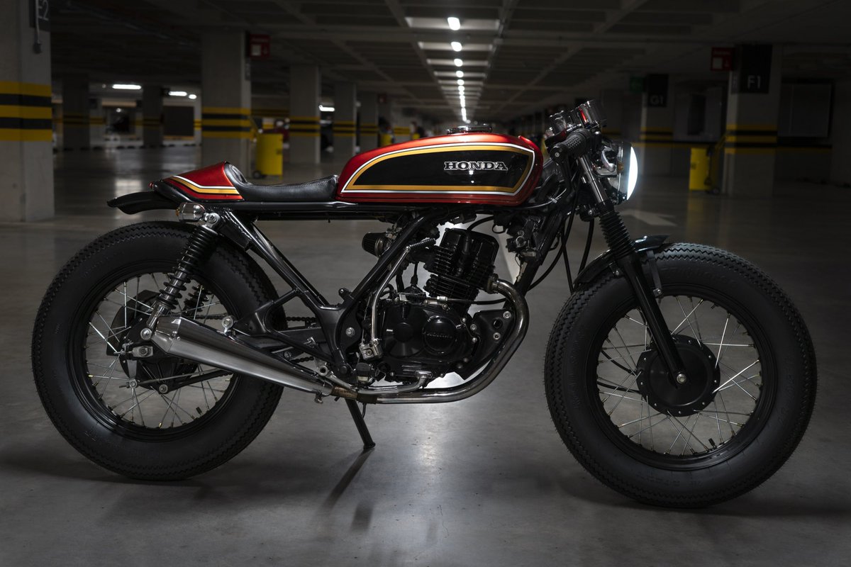 AzferCustoms's tweet photo. @elonmusk When do you plan to launch a 100% electric motorcycle? https://t.co/4gaYhSIHVo