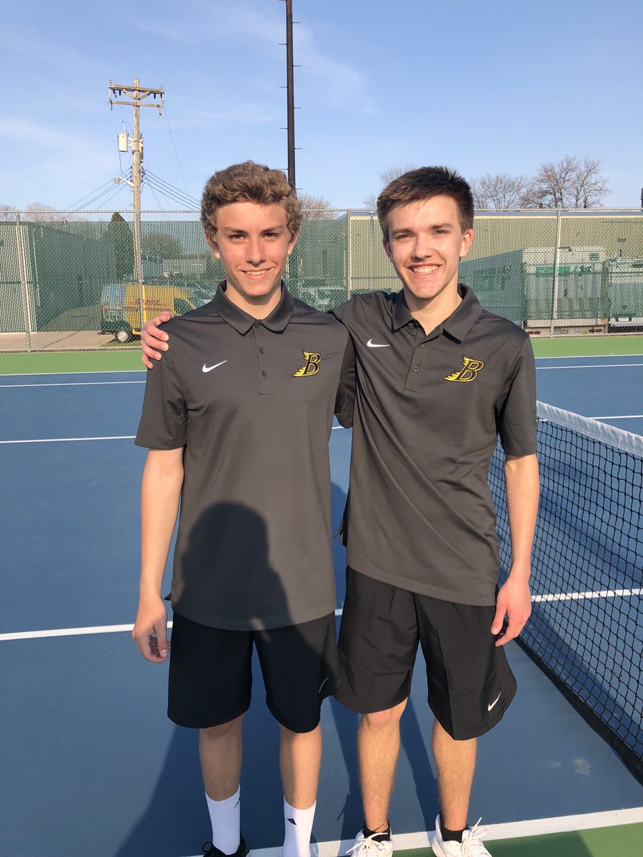 Varsity defeats Harding 5-2. Sweeps dubs, including (pic) Jacob/Karsten at 3D. (Pic)Grant and Noah each had major comebacks to win 11-9 in superbreaker to clinch the match for the Blaze at 3S and 4S. LETS GO!  Next Up. Thu home v Eastview 3:45. #TENNIS