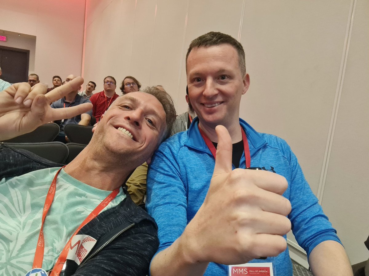 SvenProjict's tweet photo. Even at tips &amp; tricks you make friends for life #mmsmoa @rmelvin_3 https://t.co/DNgAb44Vhe