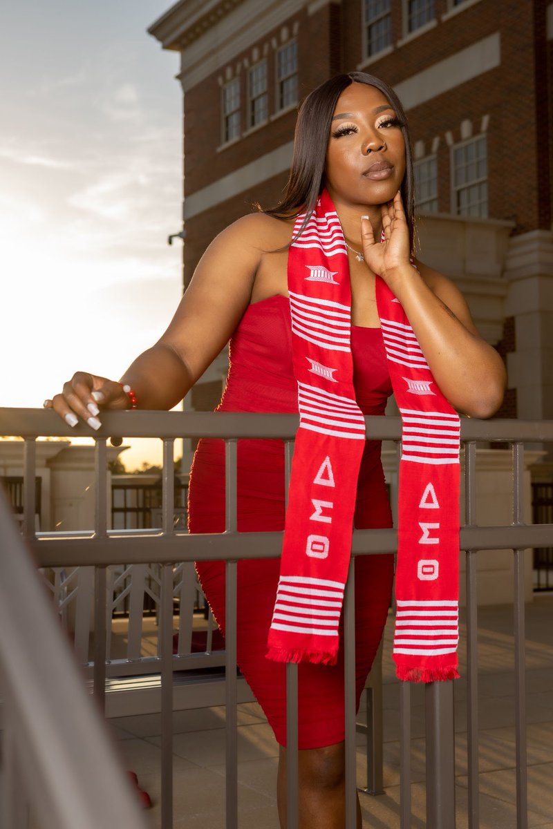 _ashhlayyy's tweet photo. Δevastating &amp; Degreed 🔺❤️🤍 https://t.co/FyqwUrwcQ7
