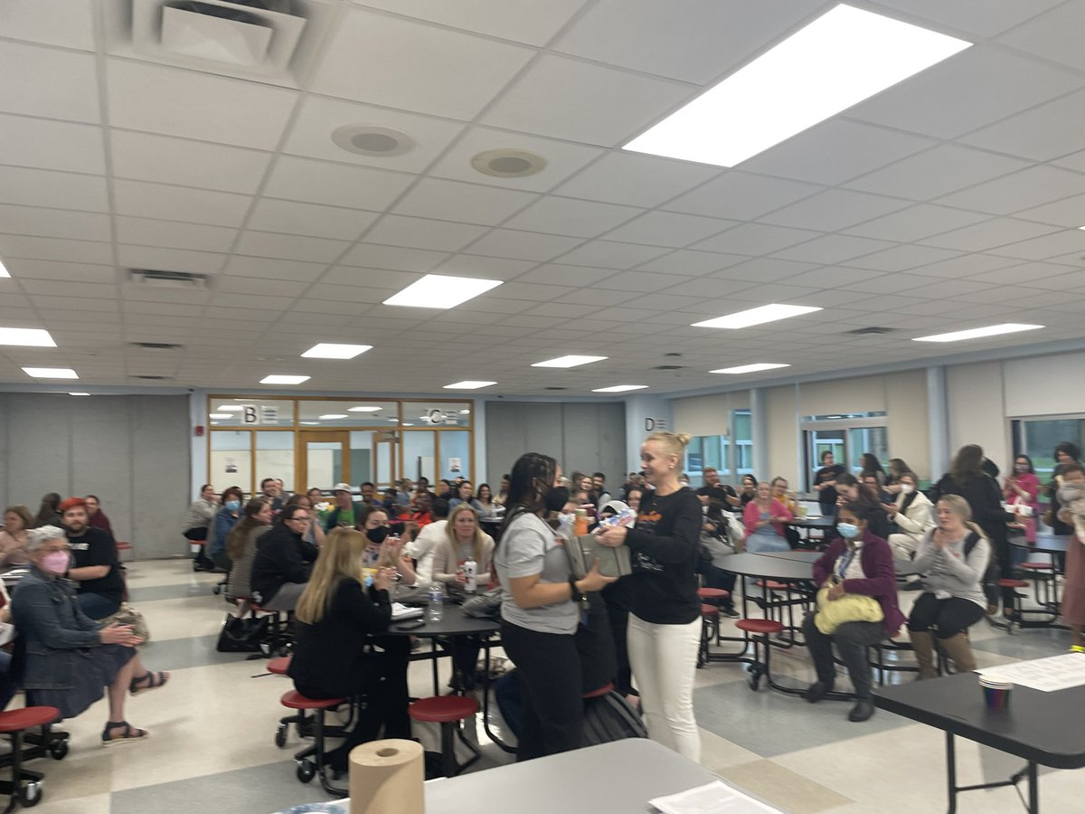 Great job #SyraFuse Cohort 6! The #PLShowcase was a huge success! Bravo <a href="/SyracuseSchools/">Syracuse City School</a> 🎉 a special thanks to previous cohorts for coming and presenting!!