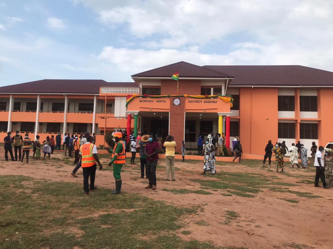 bra_louis's tweet photo. Nkoranza North District gets new Assembly block .#YourTaxesAtWork #BuildindGhanaTogether https://t.co/kKrS0c1MP7