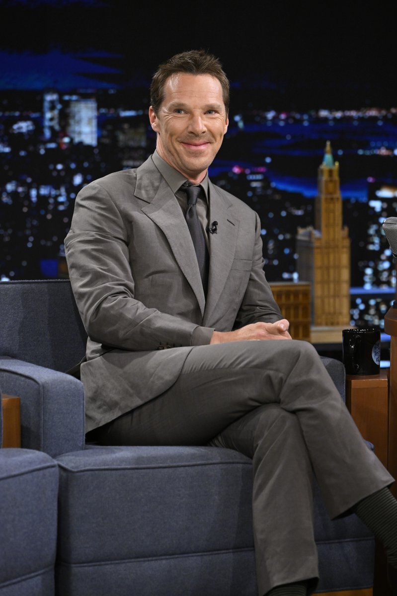 etnow's tweet image. Benedict Cumberbatch's smile will save all of the madness in the multiverse. 😍

(📸: Getty Images)