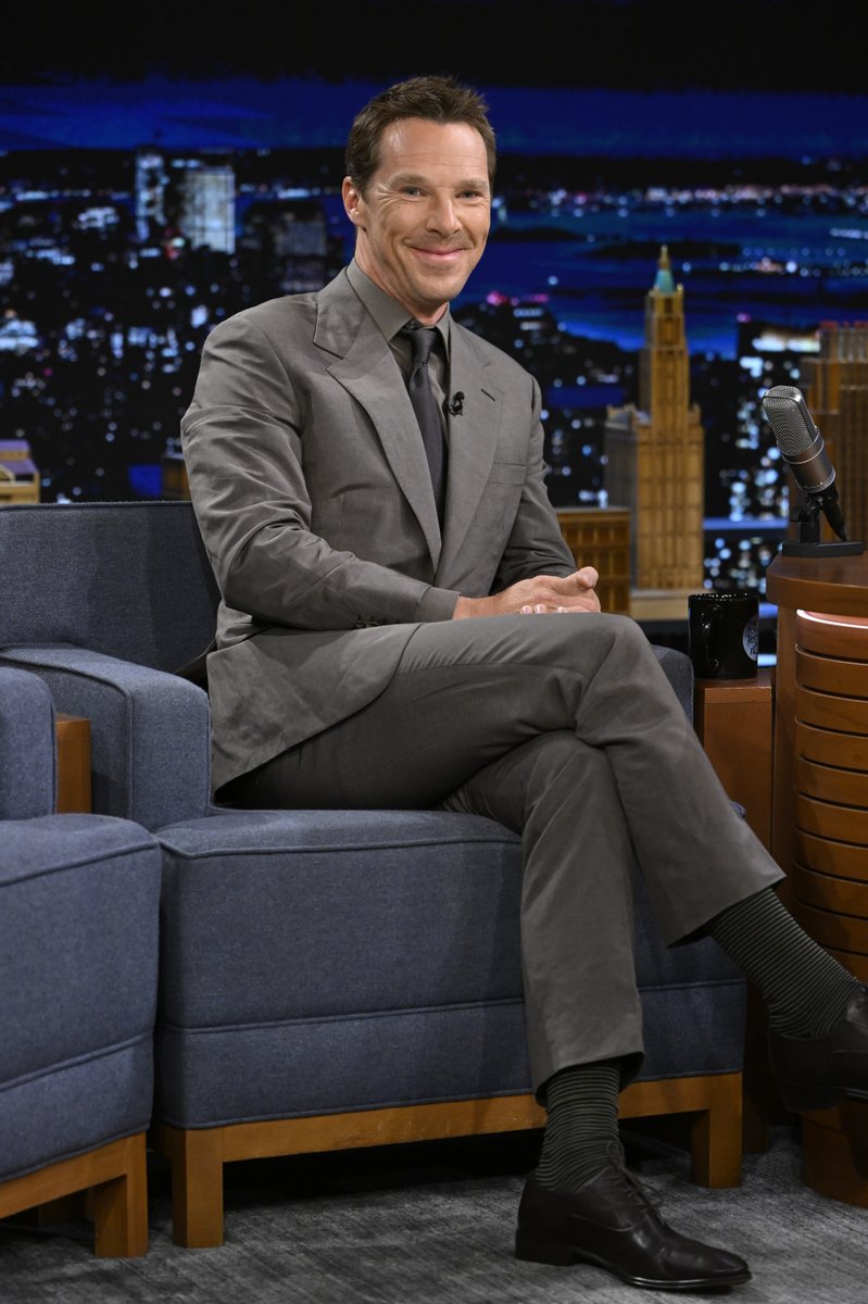 etnow's tweet image. Benedict Cumberbatch's smile will save all of the madness in the multiverse. 😍

(📸: Getty Images)