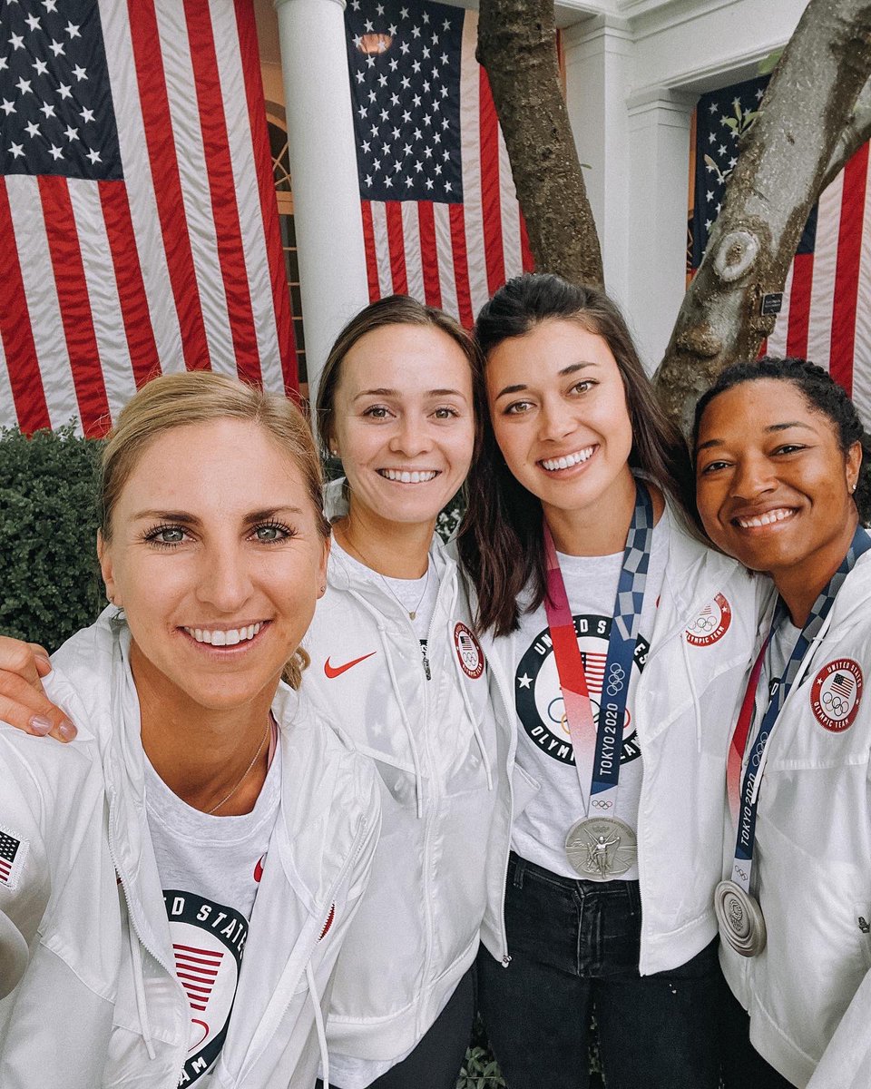 Aubree_Munro1's tweet photo. Got a tour of the @WhiteHouse today!
What a cool couple of days with my friends! Getting to celebrate with so many of our Olympic & Paralympic peers! Thanks @TeamUSA #TeamUSAWeek #Olympians https://t.co/pN5Fx1lIqf